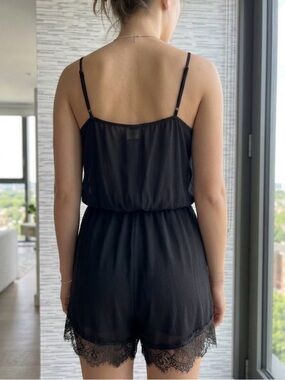 Black Sleeveless Lace-Hem Romper